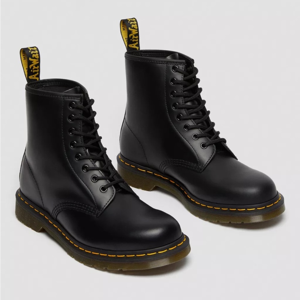 Doc Martens 1460 Smooth Leather Lace Up Boot